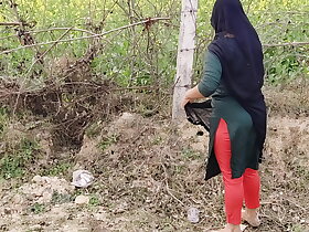 Teacher together with pupil outdoors fucking pussy licking unfocused friend