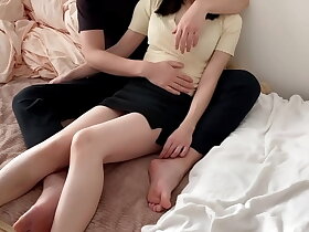 【個人撮影】土曜の午前中仕事へ行く直前の彼女とイチャイチャしてたら中出しsexに発展... /Japanese amateur hentai