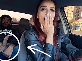 Safada motorista de aplicativo flagra passageiro se masturbando atrás!