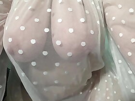 Gorgeous broad in the beam boobs close-up. MILF saggy tits.